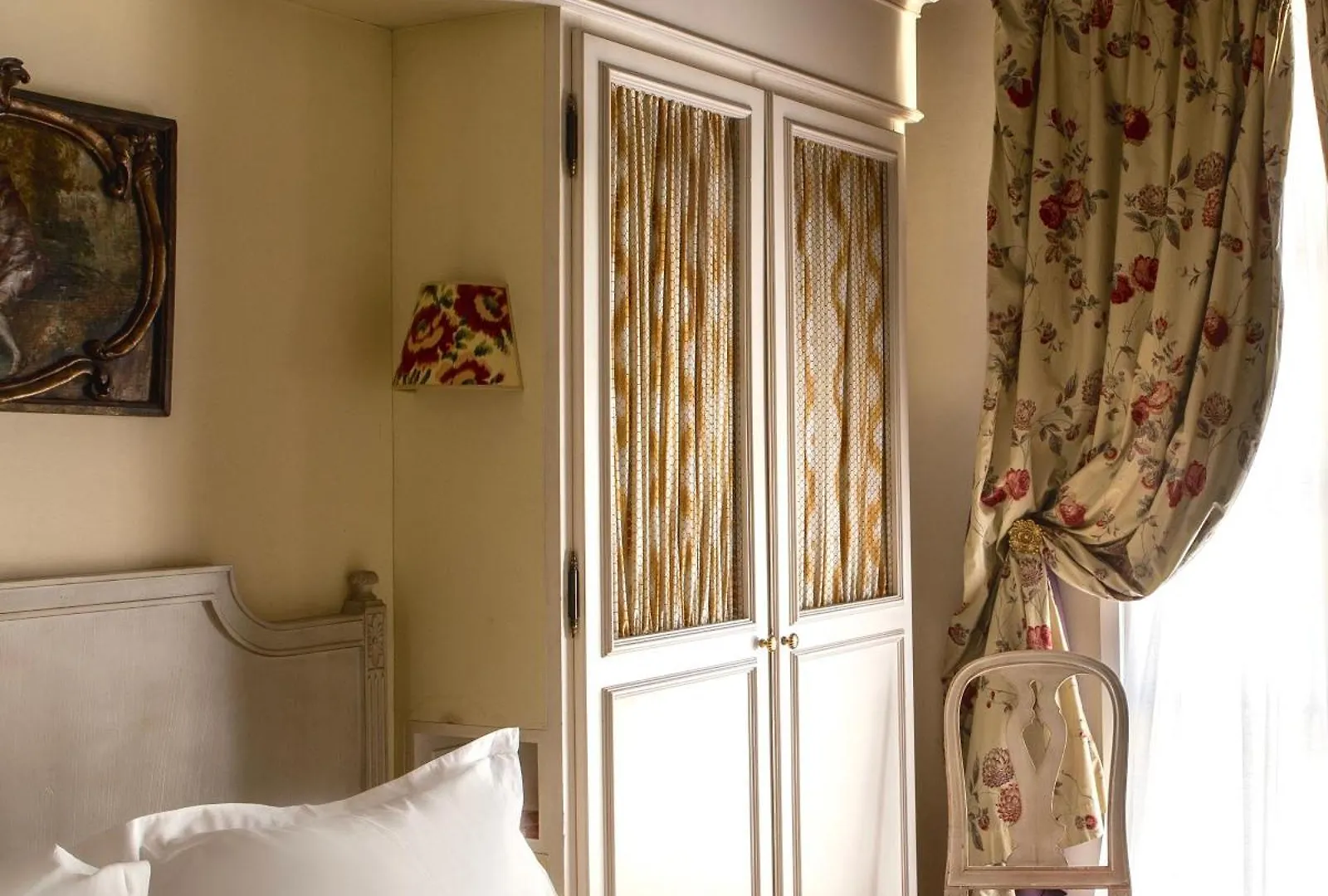 ***  Hotel Caron De Beaumarchais Párizs Franciaország
