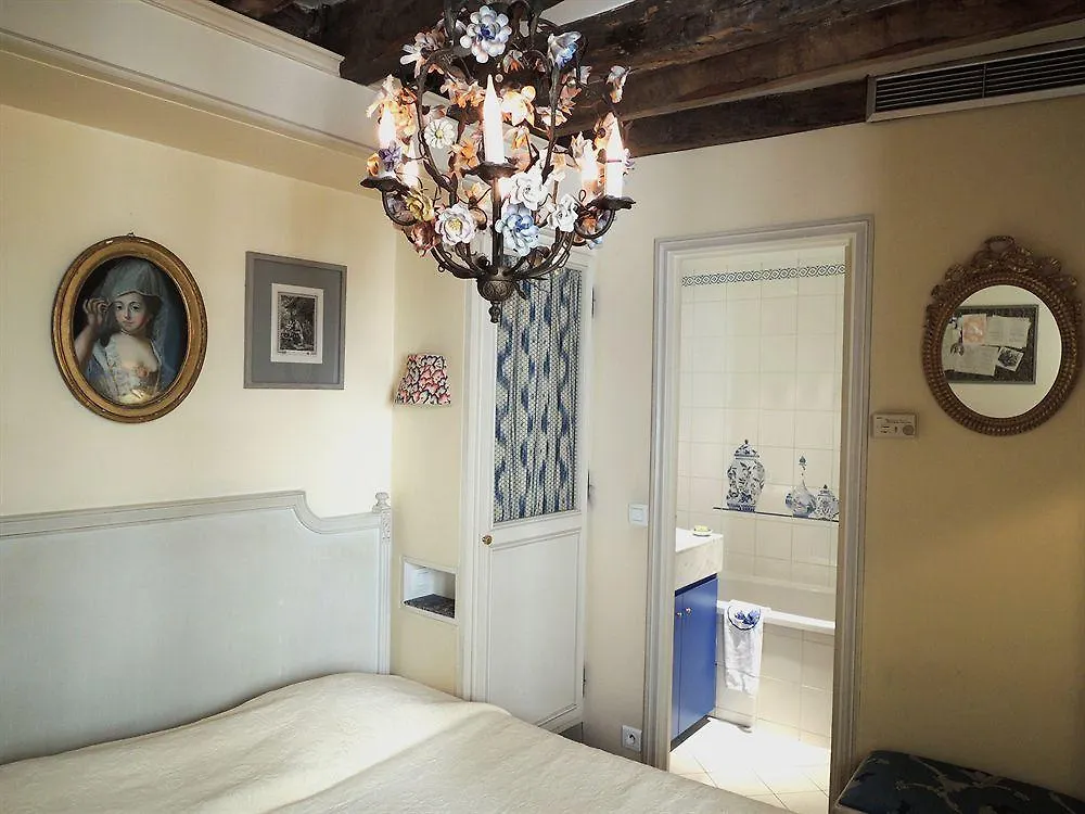 Hotel Caron De Beaumarchais Párizs