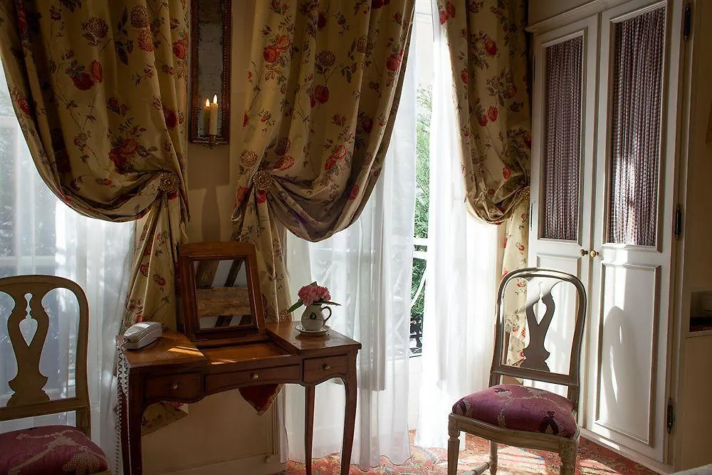 Hotel Caron De Beaumarchais Párizs