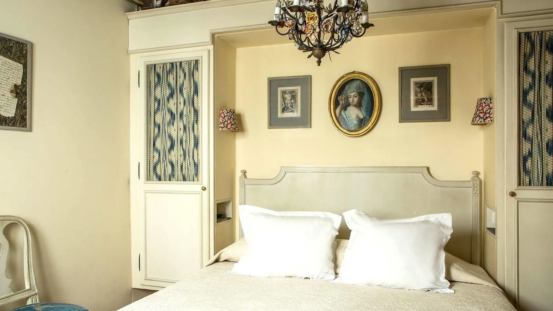 Hotel Caron De Beaumarchais Paris 3*,