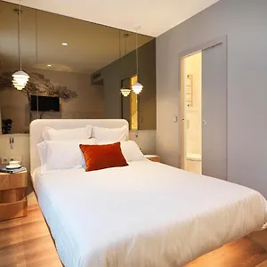 Hotel Le Katorze, Paris