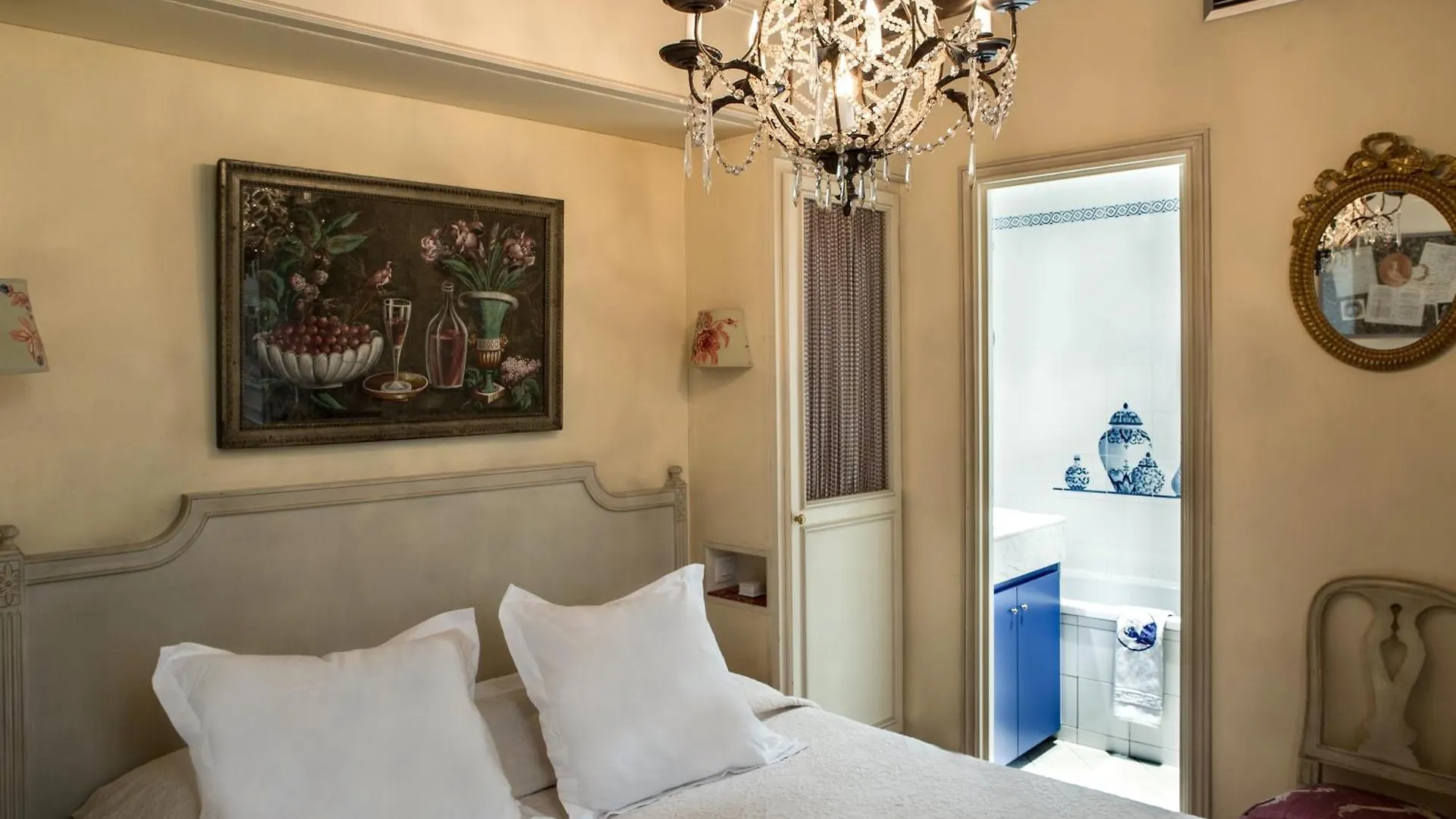 Hotel Caron De Beaumarchais Parigi