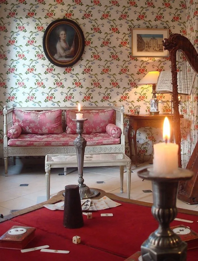 Hotel Caron De Beaumarchais Parigi